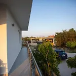 Reni Apartament *